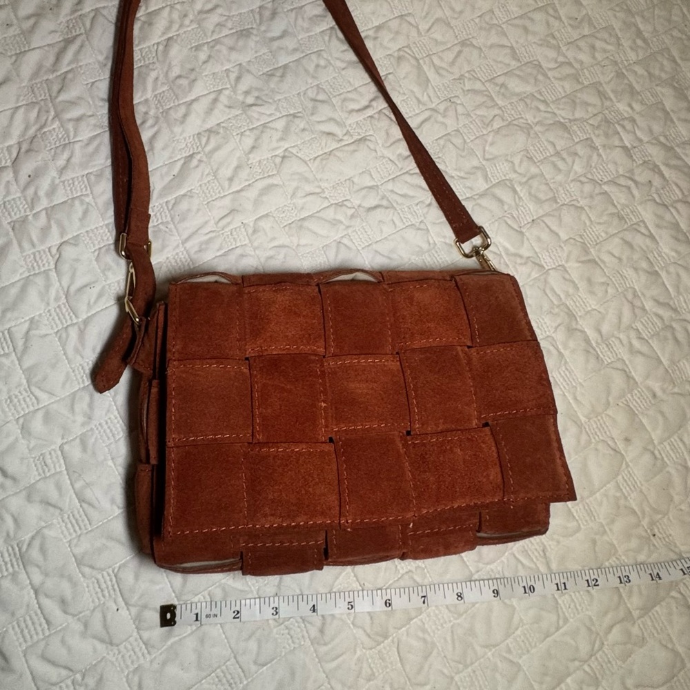 Viola Castellani Bruciato Suede Padded Woven Crossbody Made In Italy NWOT - Picture 3 of 6